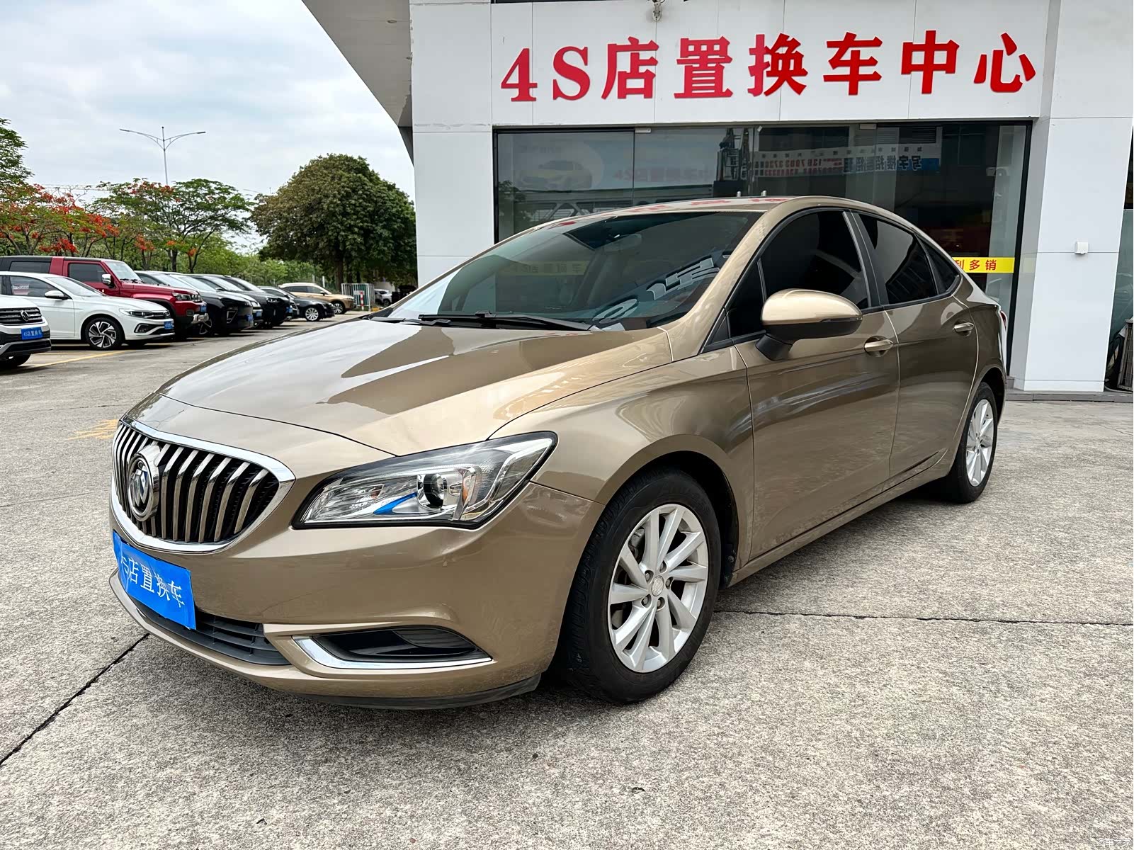 Buick Verano, 2016 1