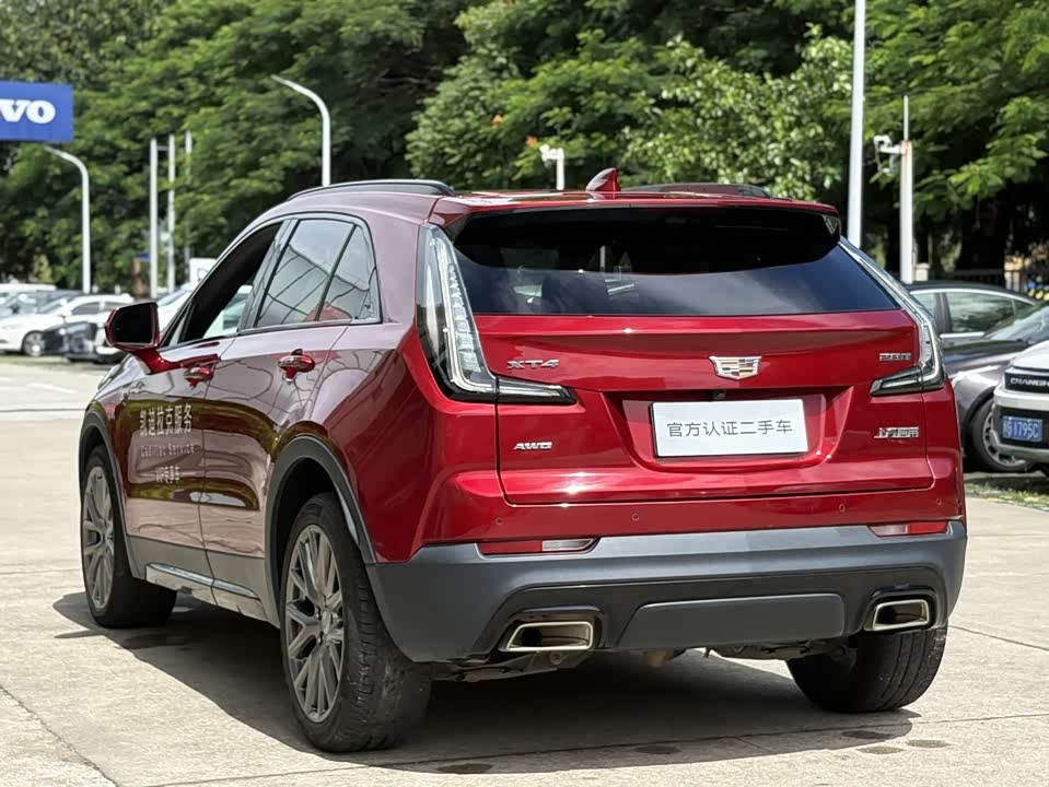 Cadillac XT4