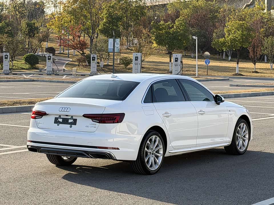 Audi A4L