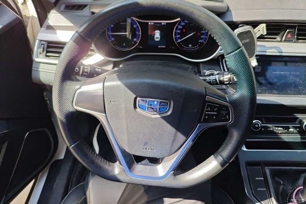 Geely S1, 2017 15