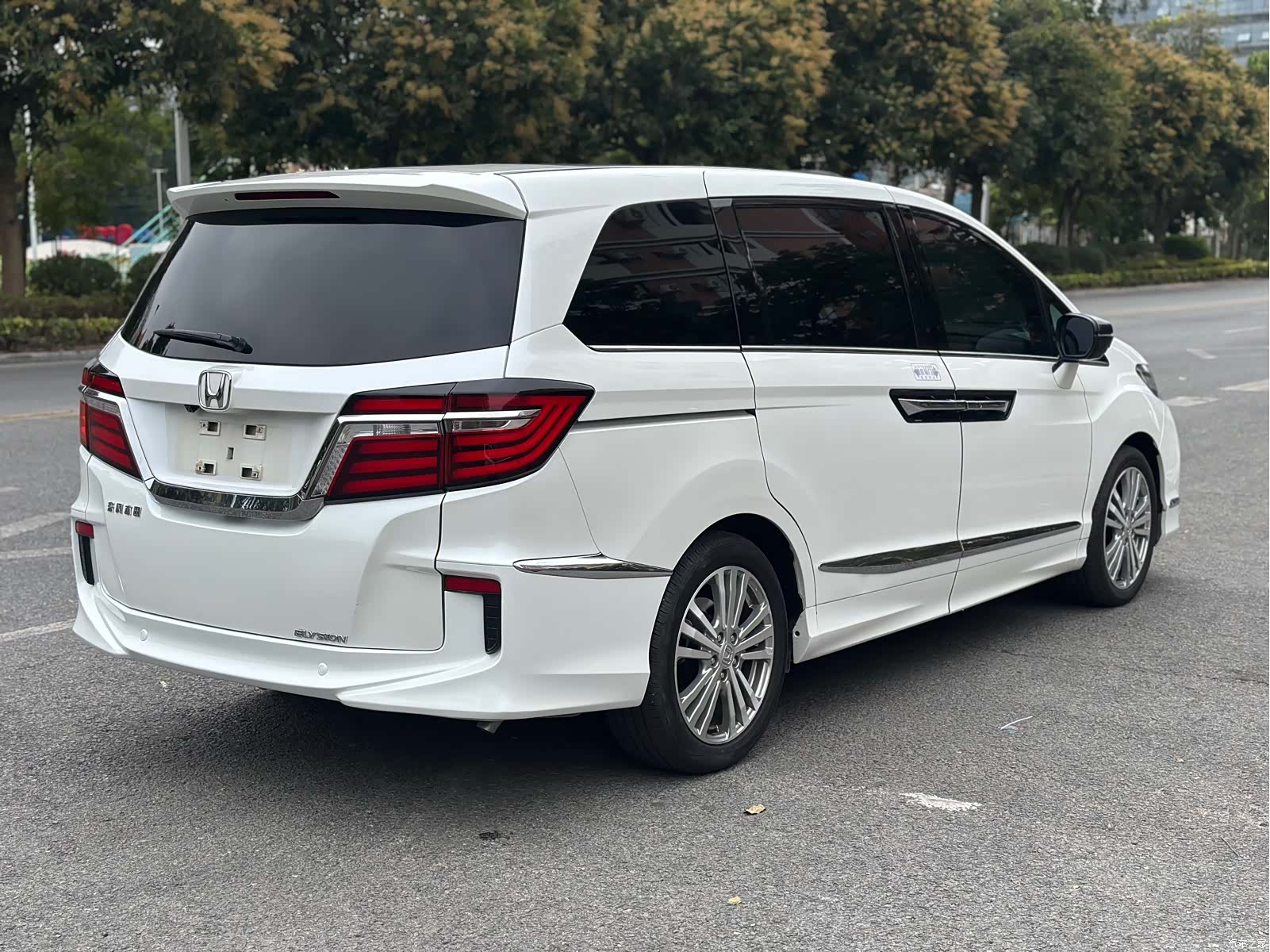 Honda Elysion, 2019 13