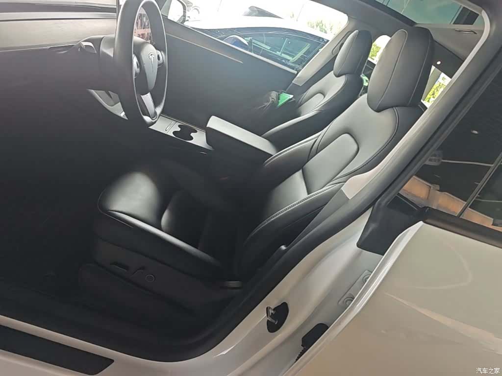 Tesla Model Y, 2021 15