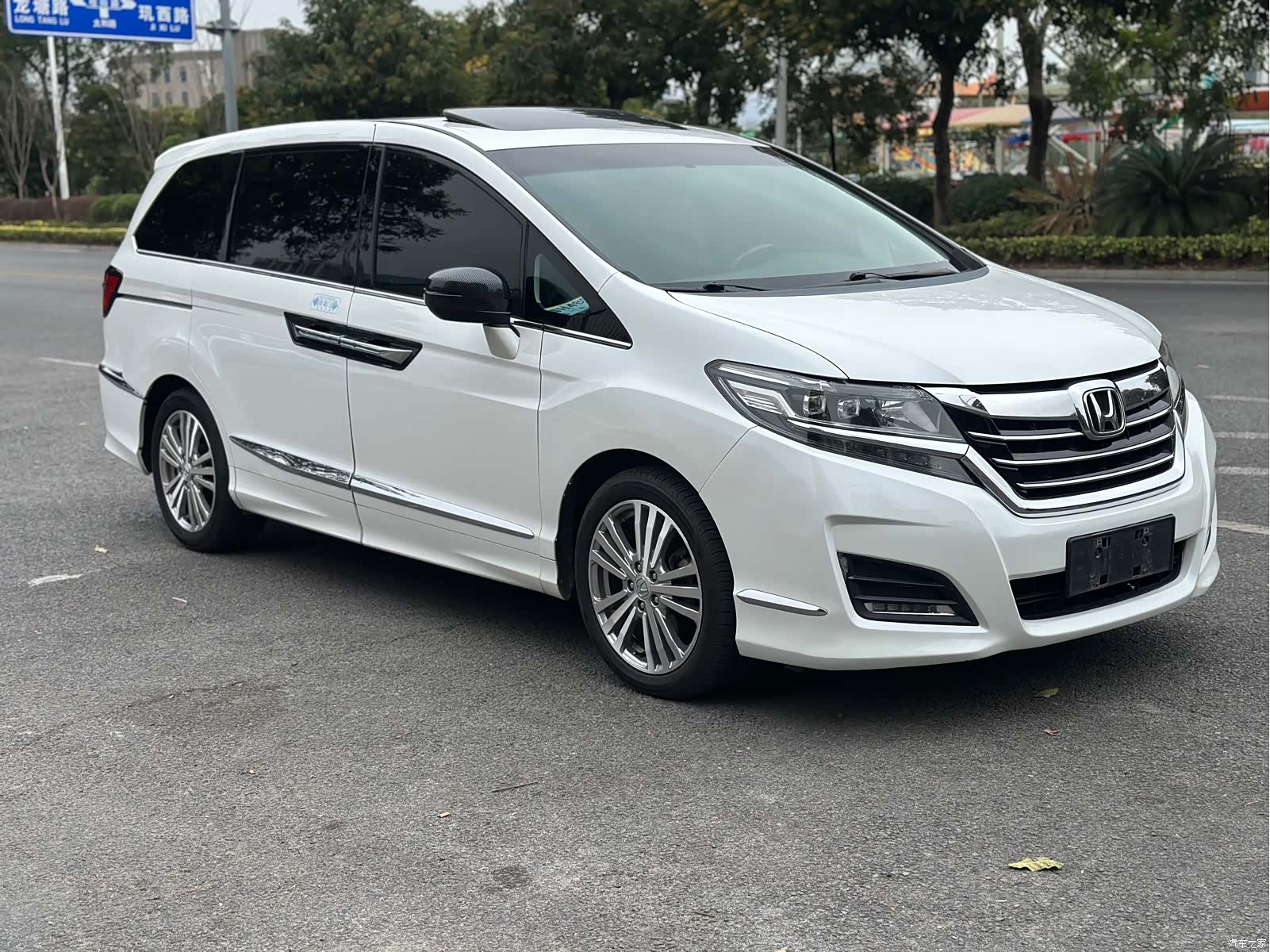 Honda Elysion, 2019 3