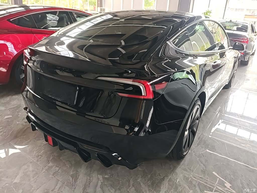 Tesla Model 3, 2024 7