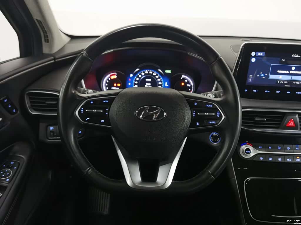 Hyundai Santa Fe, 2021 11