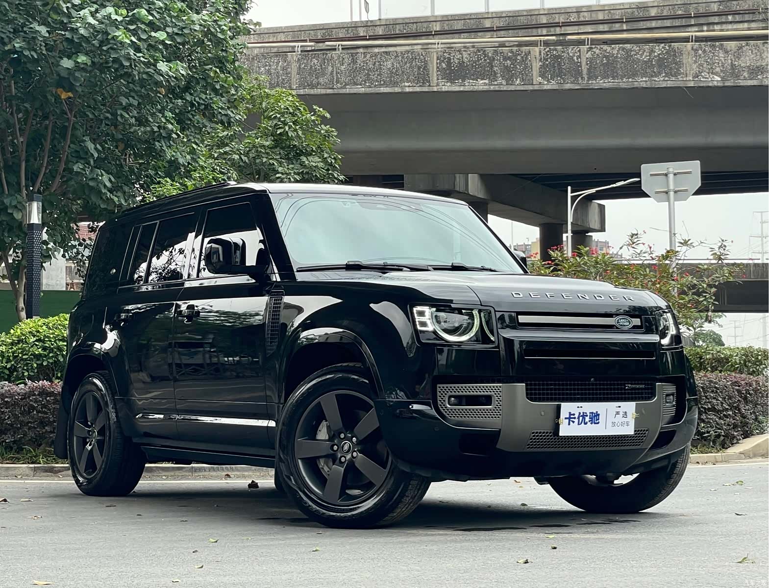 Land Rover Defender, 2023 6