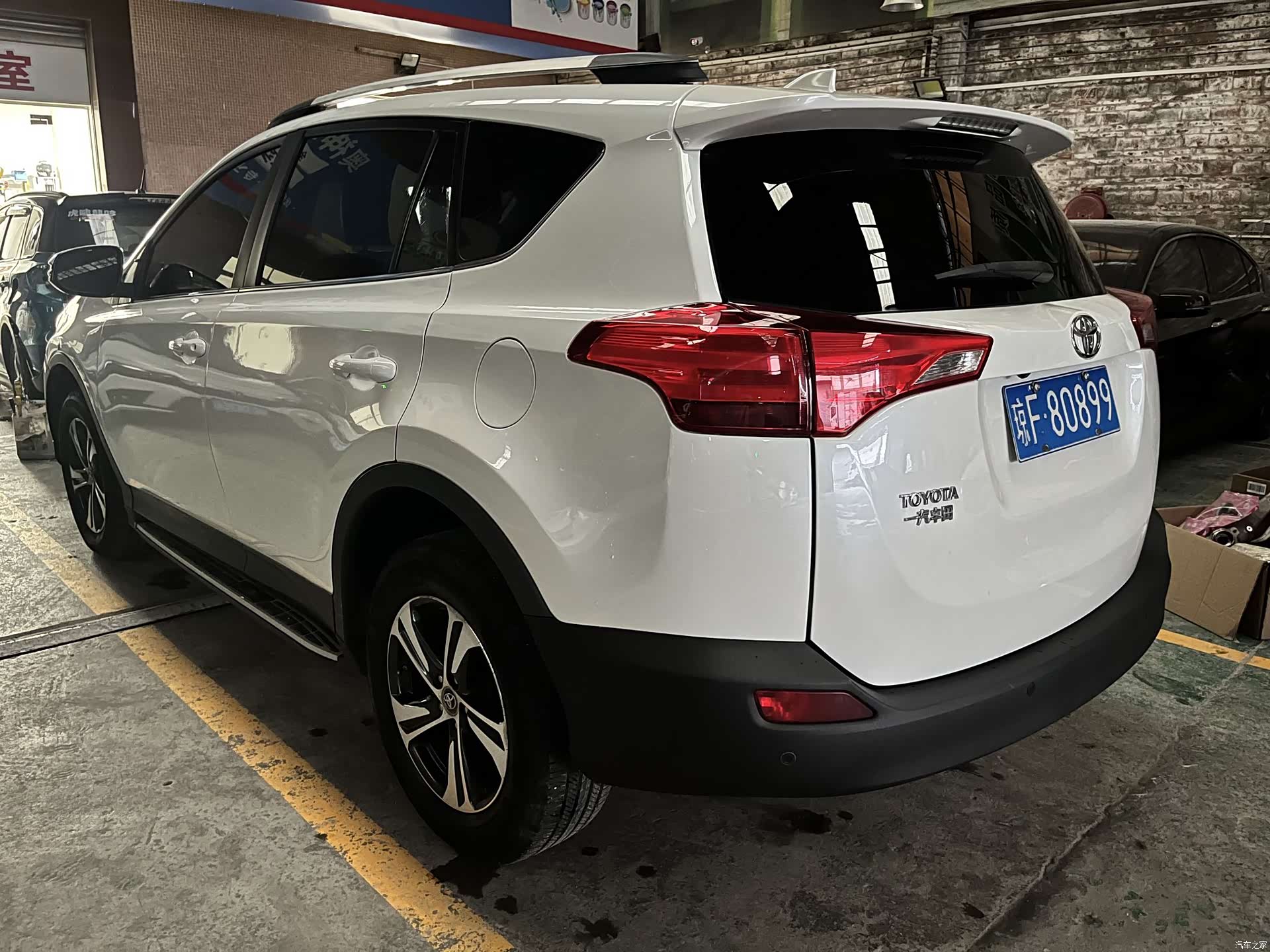 Toyota RAV4, 2015 9
