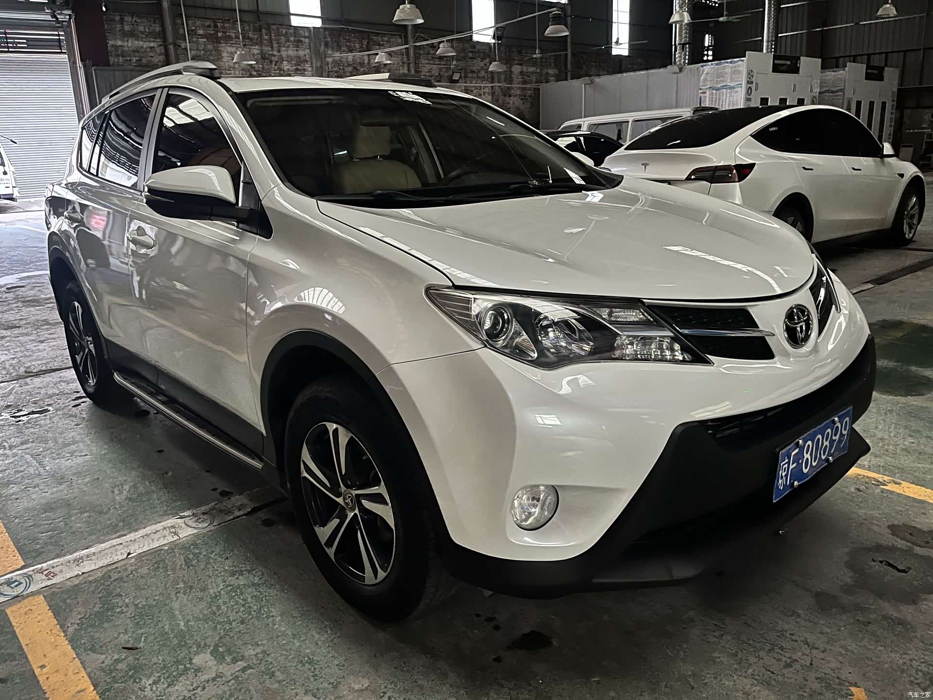 Toyota RAV4, 2015 11
