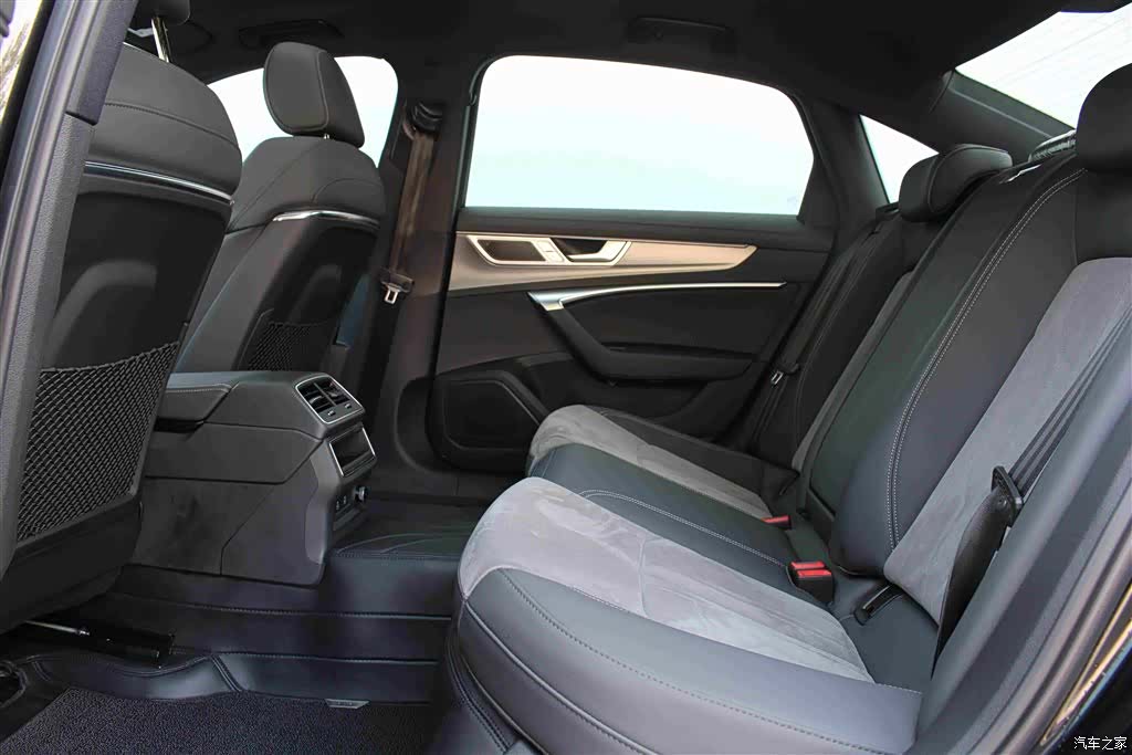 Audi A6L, 2024 11