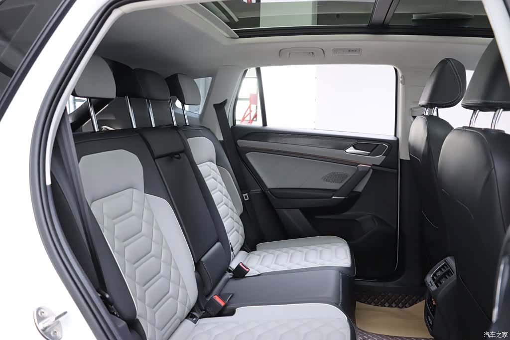 Volkswagen Tayron, 2023 15