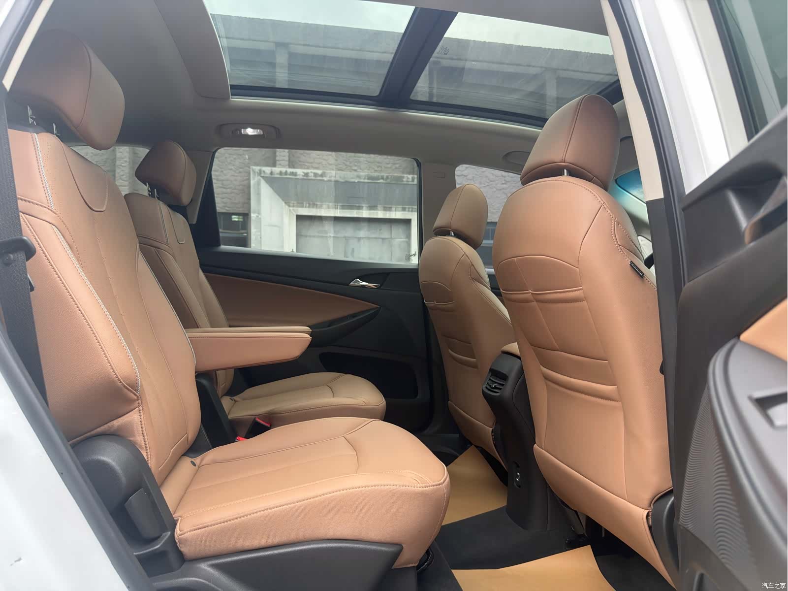 Buick GL6, 2022 10