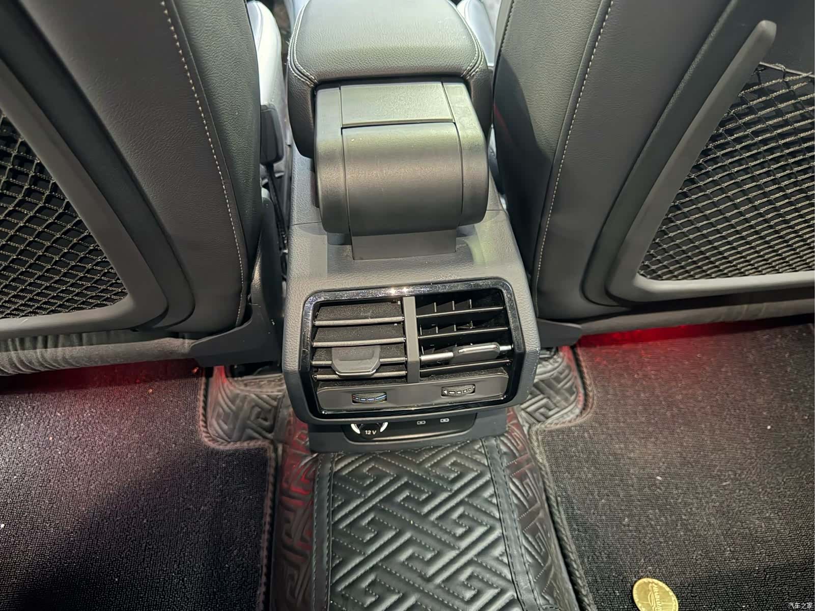 Audi Q3, 2022 16
