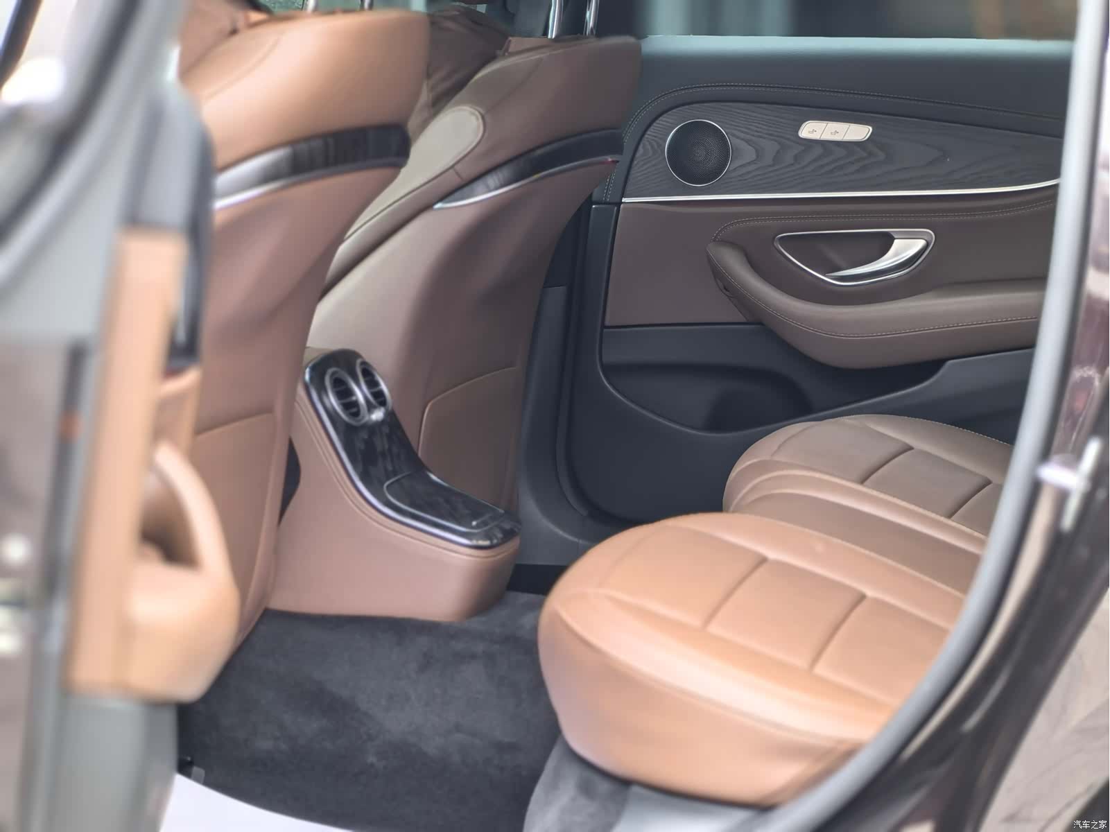 Mercedes-Benz E-Class, 2022 все фото