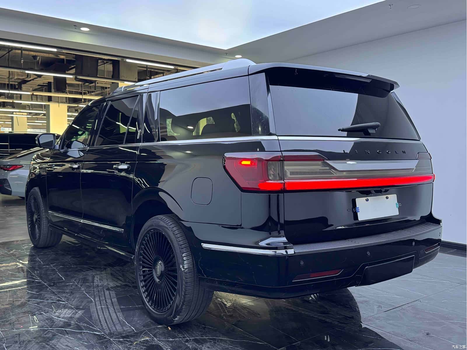 Lincoln Navigator, 2018 18