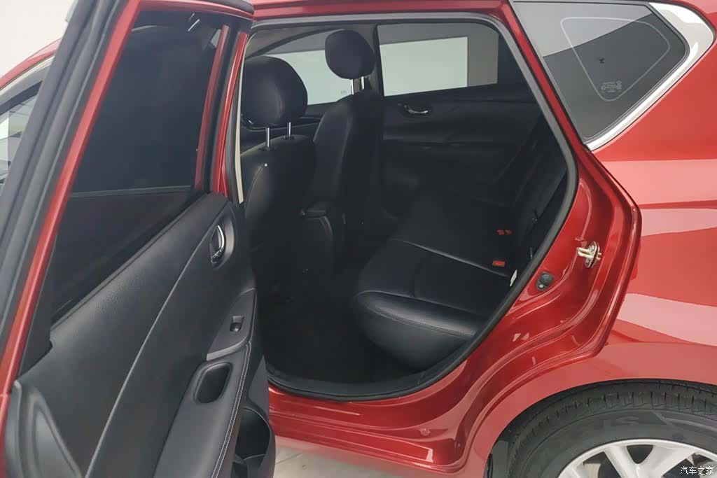 Nissan Tiida, 2024 11