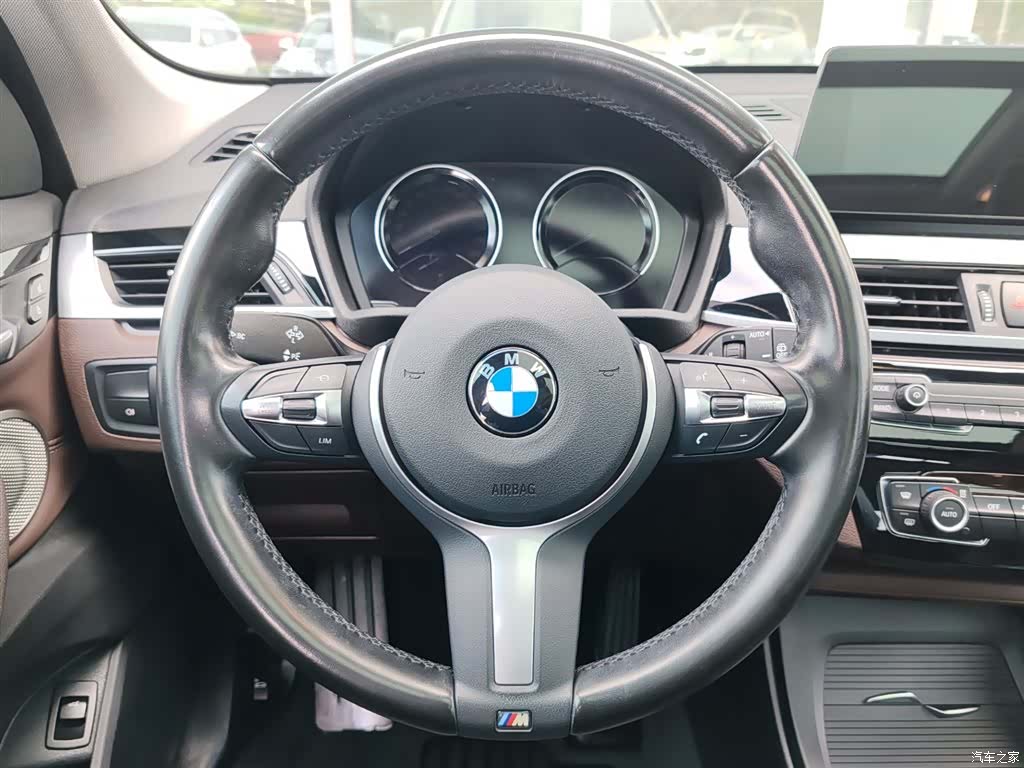 BMW X1, 2022 10