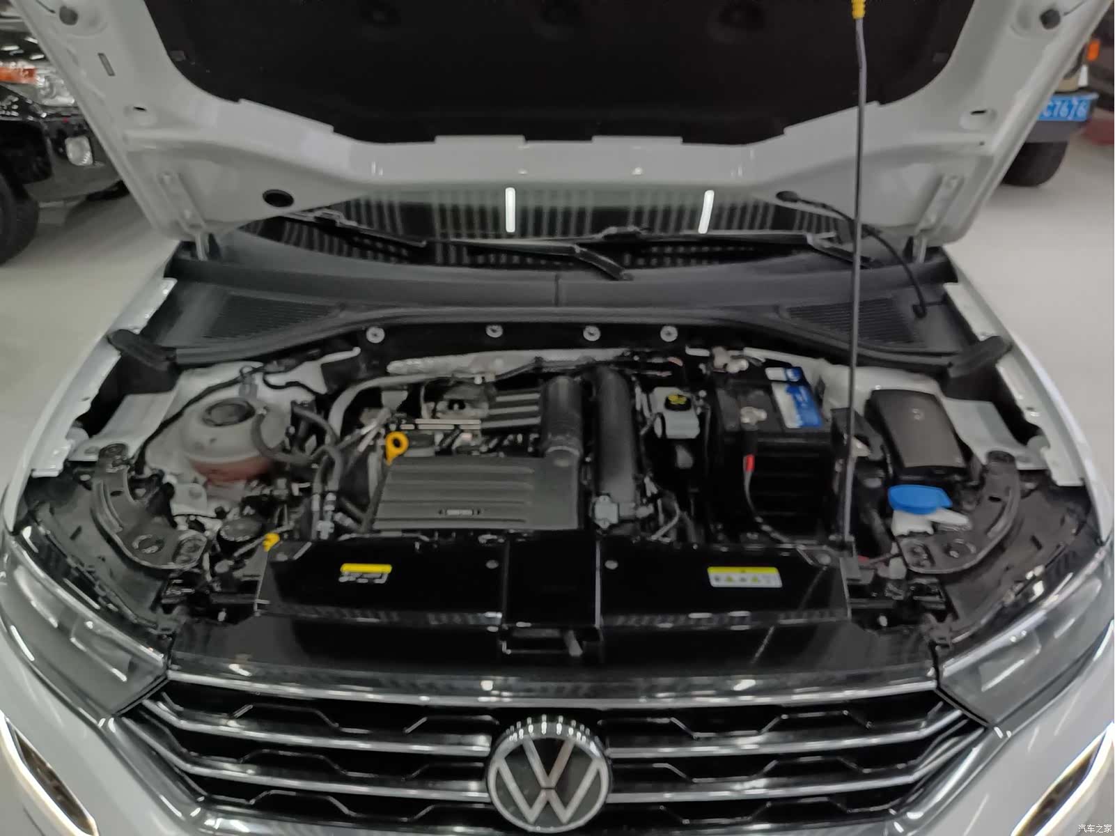 Volkswagen T-ROC, 2023 20
