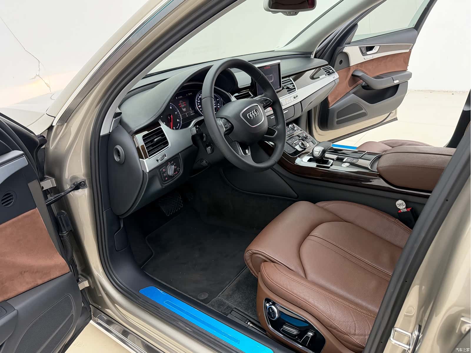 Audi A8L, 2015 10