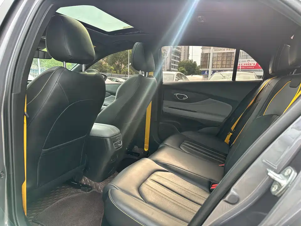 Trumpchi Shadow Leopard