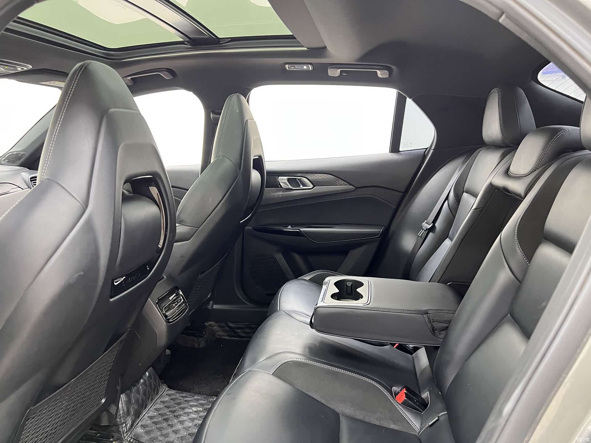 Lynk & Co 02, 2022 18