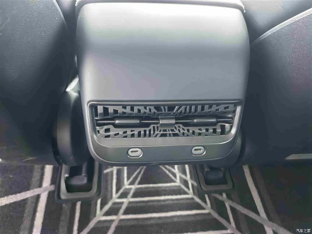 Tesla Model 3, 2020 10