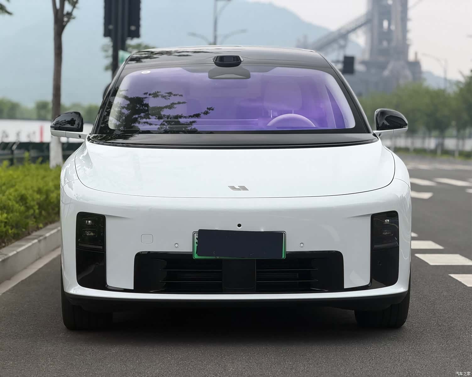 Li Auto i8, 2025 2