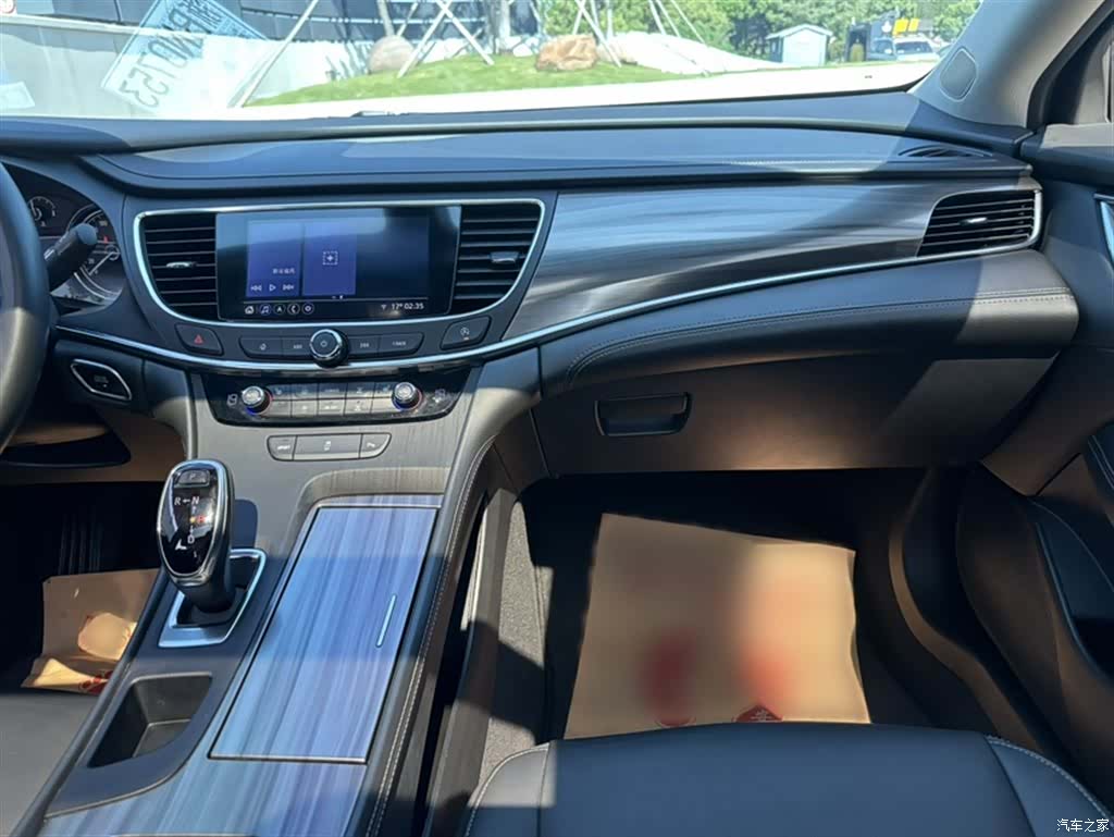 Buick LaCrosse, 2022 22
