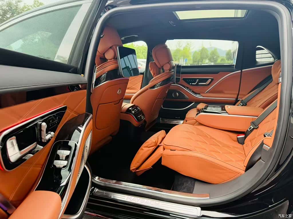 Maybach S-Class, 2025 7