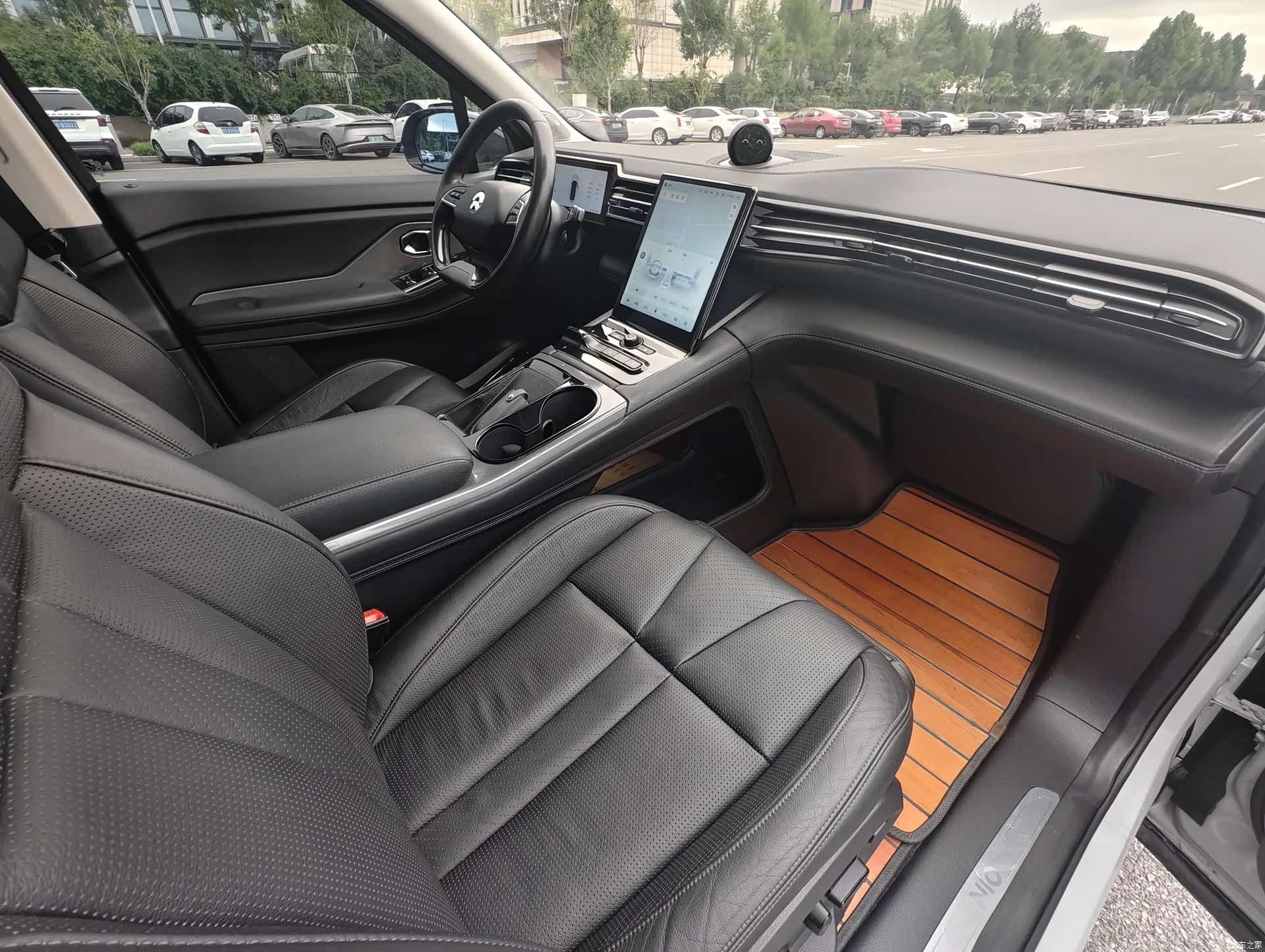 NIO ES8, 2019 7