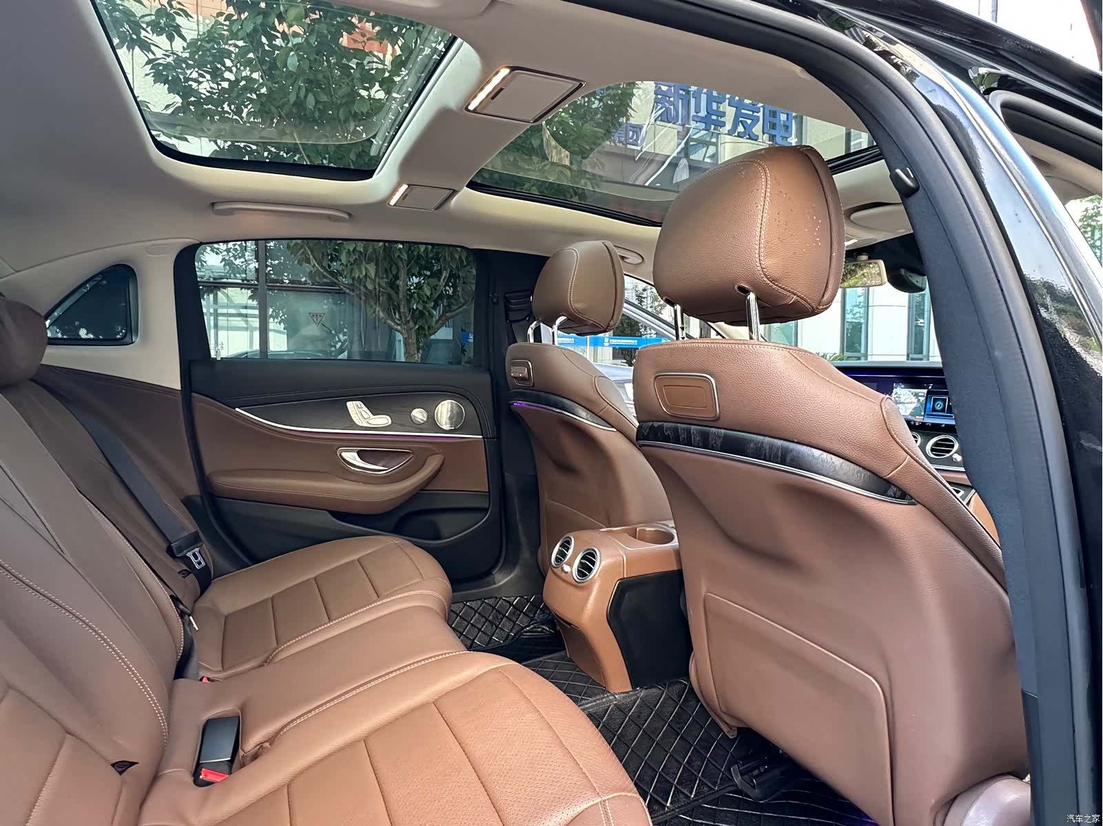 Mercedes-Benz E-Class, 2020 10