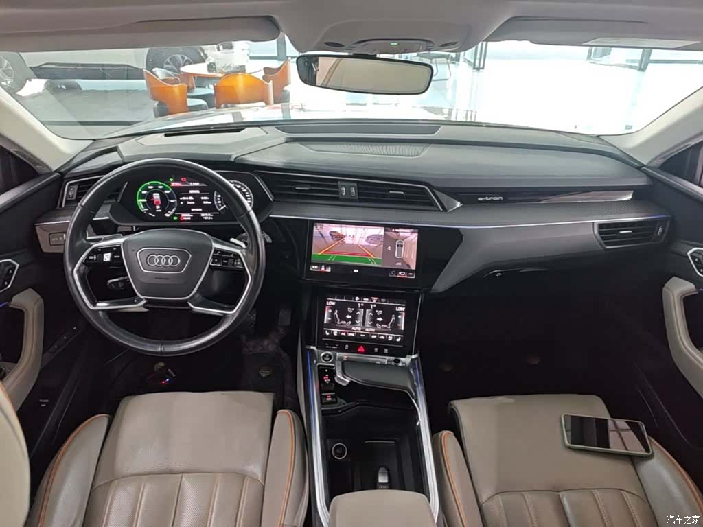 Audi e-tron, 2021 10