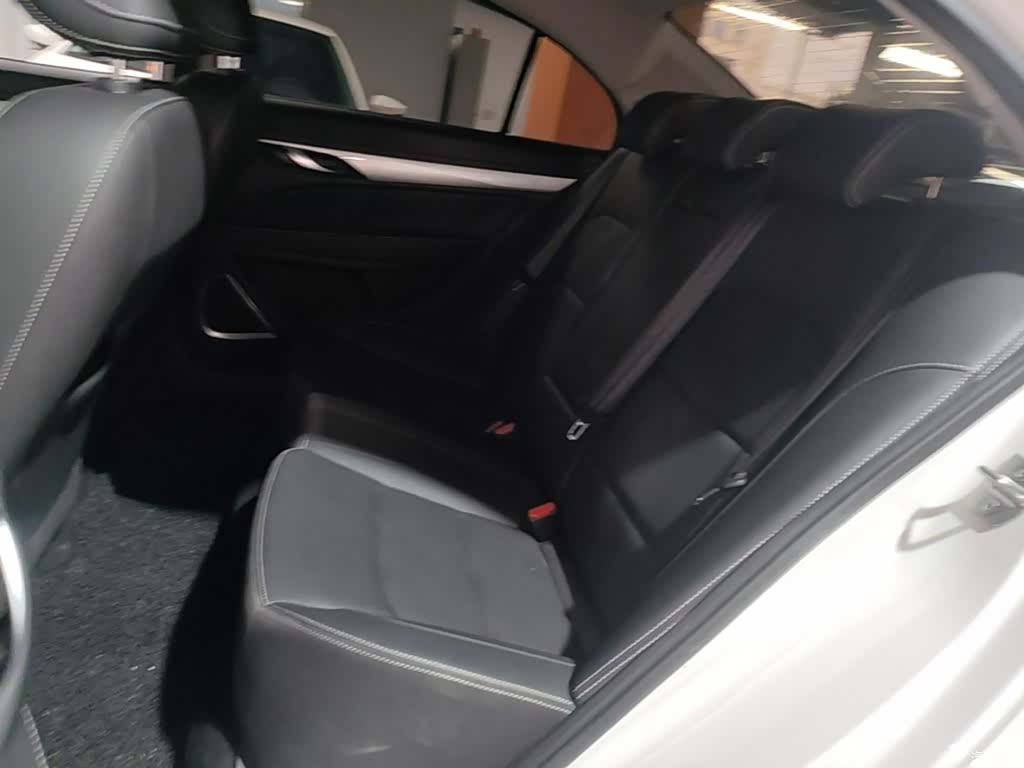 Geely Emgrand, 2020 17