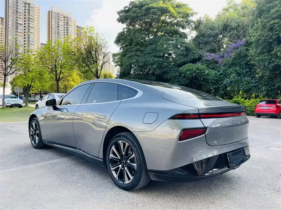XPENG P7