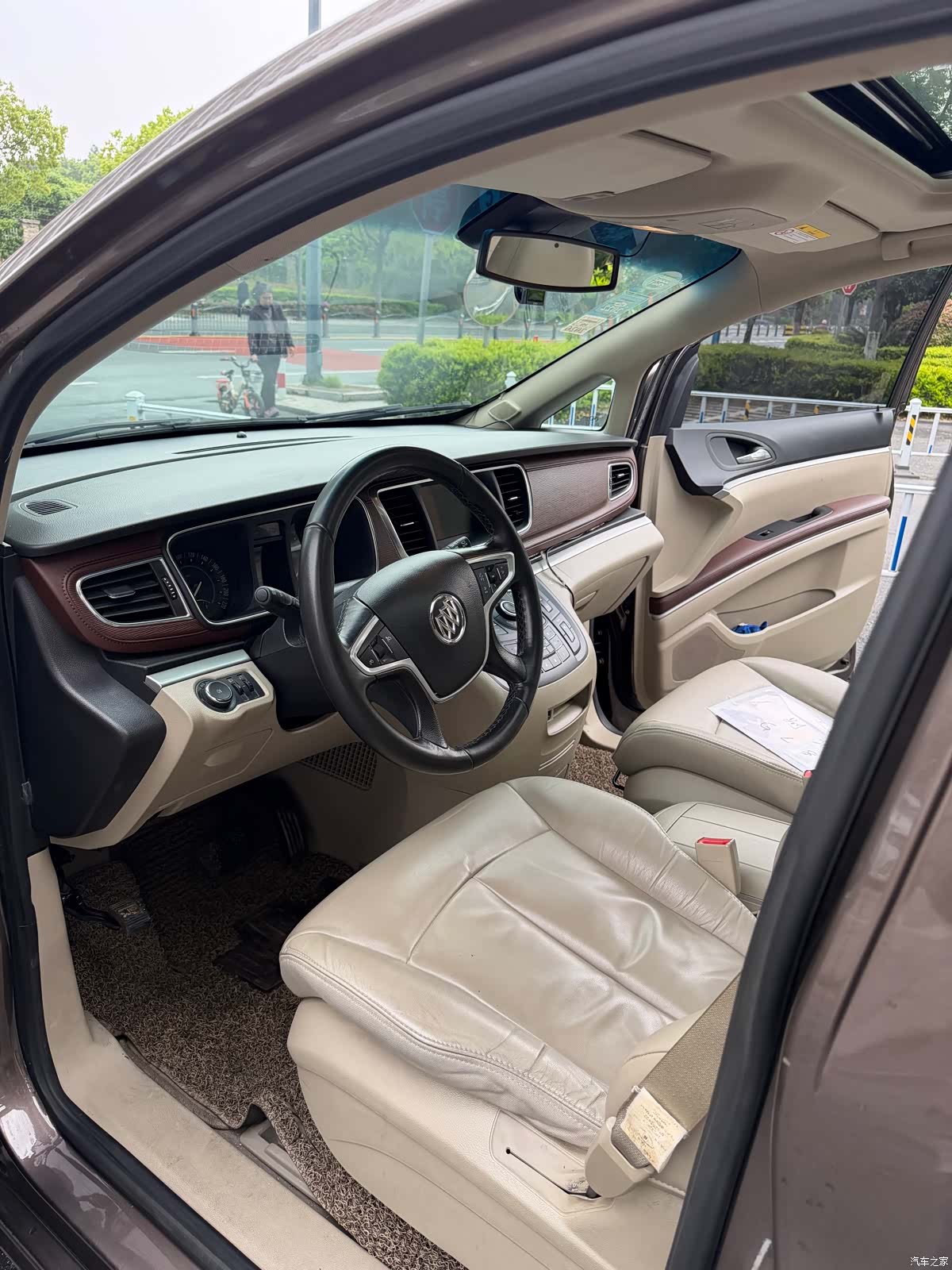 Buick GL8, 2018 10