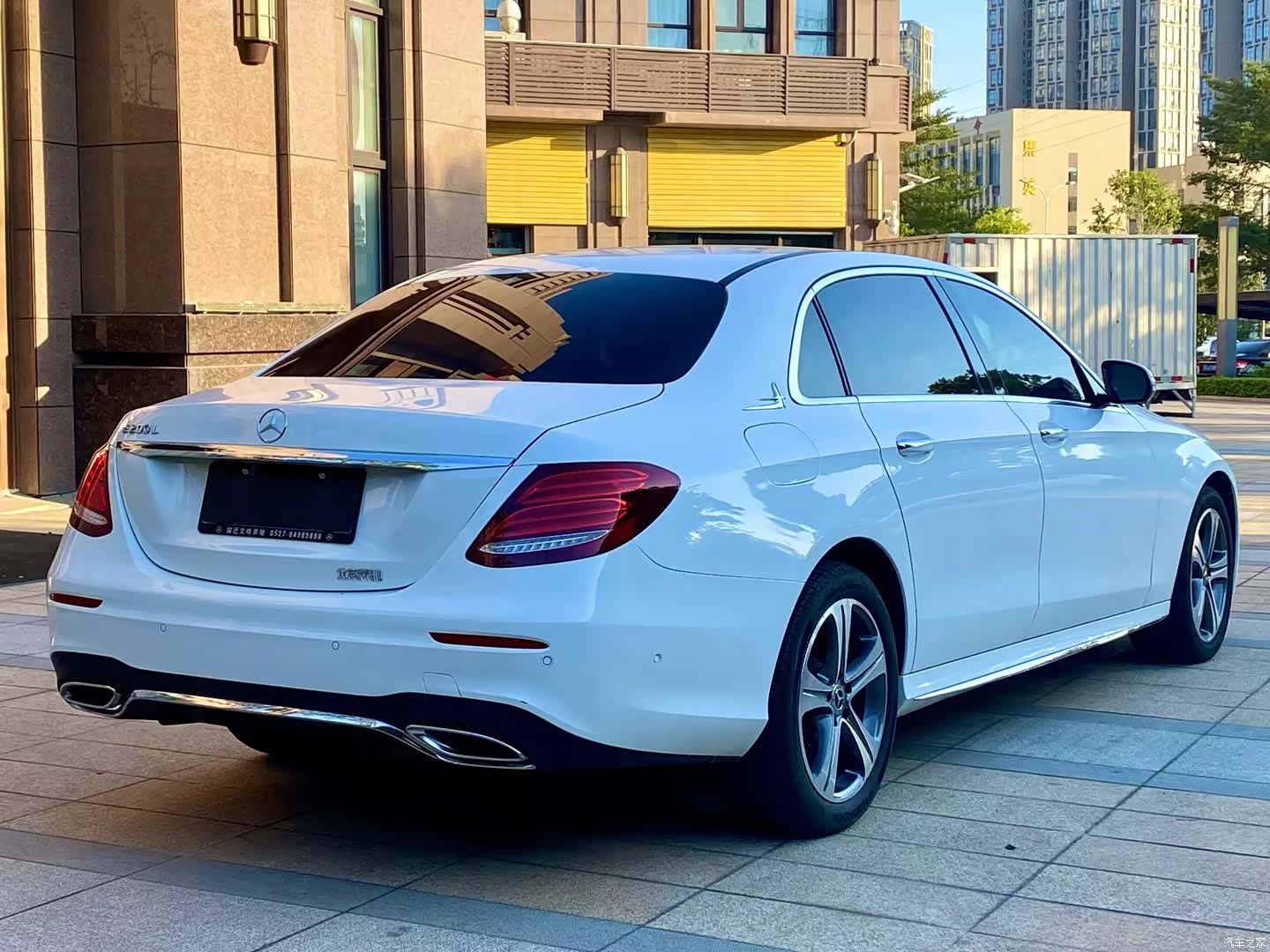 Mercedes-Benz E-Class, 2018 9