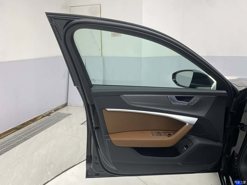 Audi A6L, 2025 18