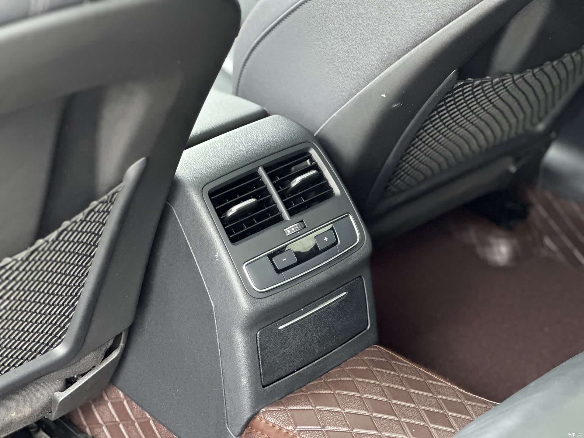 Audi A4L, 2022 16