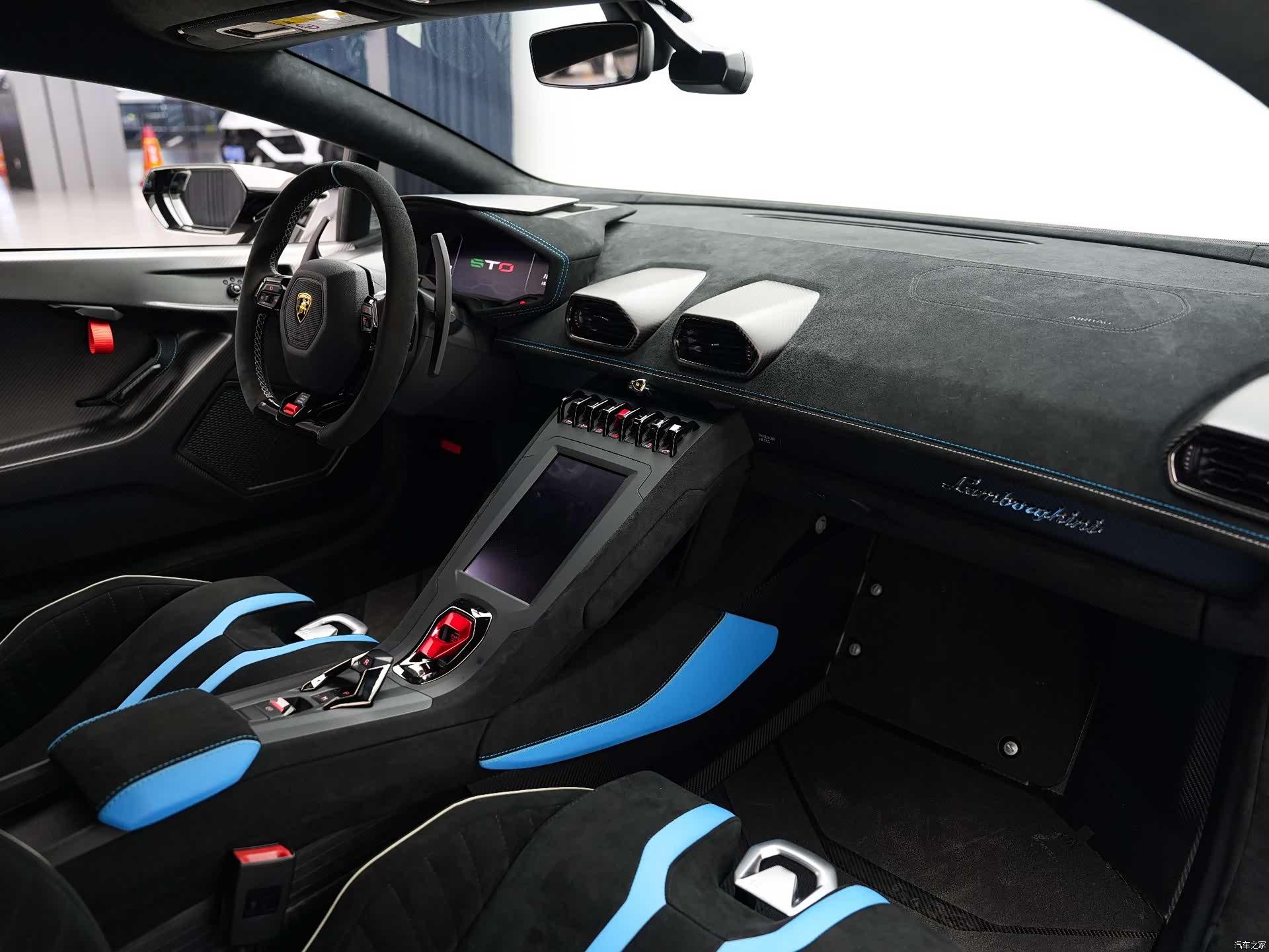 Lamborghini Huracán, 2022 17