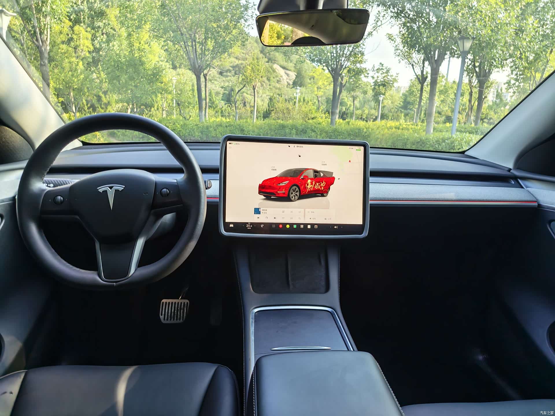 Tesla Model Y, 2024 8