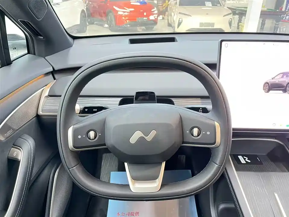 NIO L60