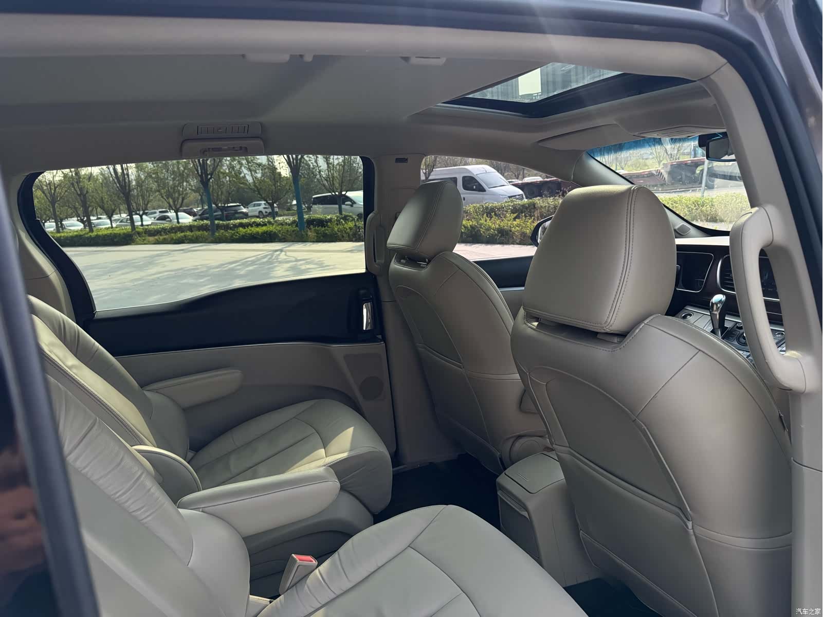Buick GL8, 2017 16