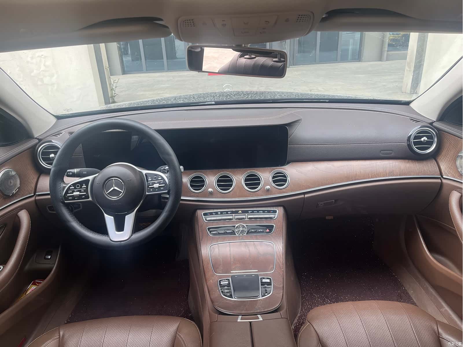 Mercedes-Benz E-Class, 2019 6