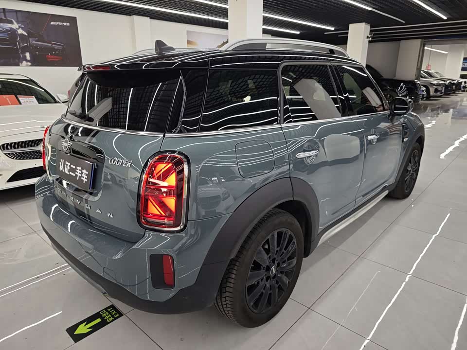 MINI COUNTRYMAN