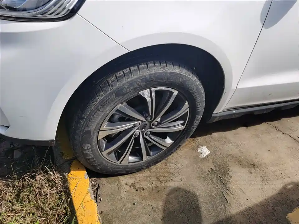 Geely Vision X6