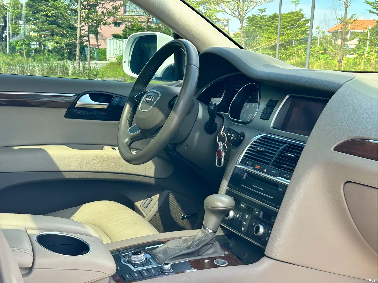 Audi Q7, 2014 13
