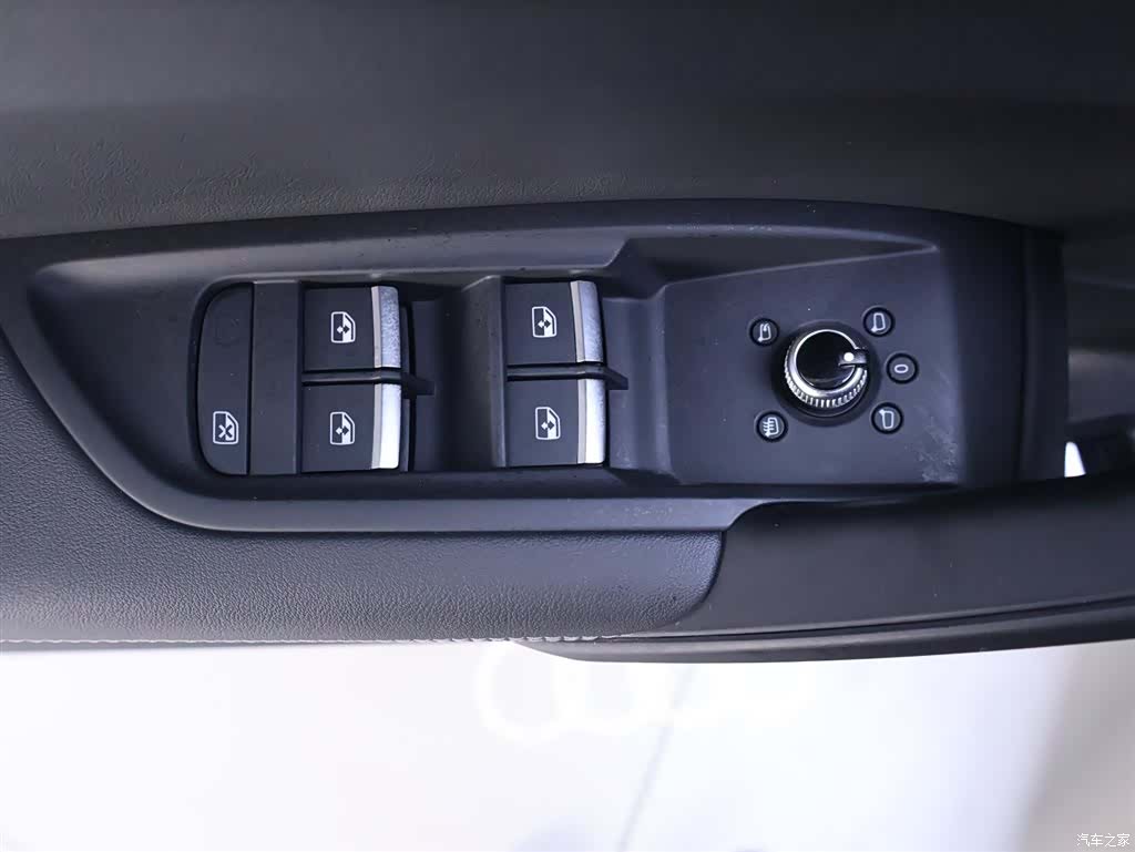 Audi Q5L, 2023 17