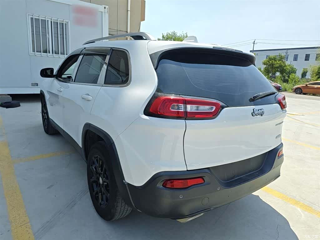 Jeep Cherokee, 2016 все фото
