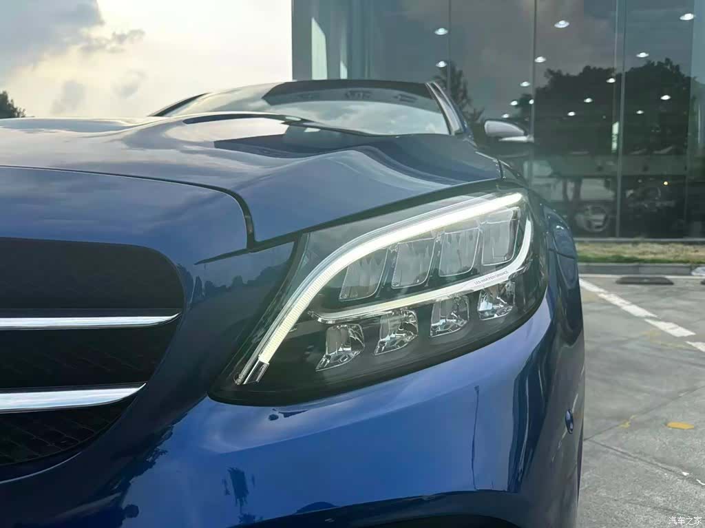Mercedes-Benz C-Class, 2019 10