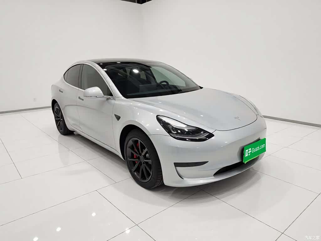 Tesla Model 3, 2020 4