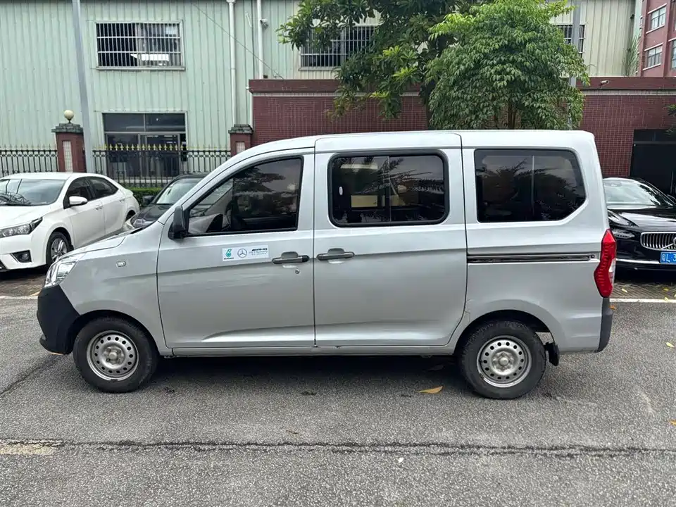 Wuling Wuling Light V